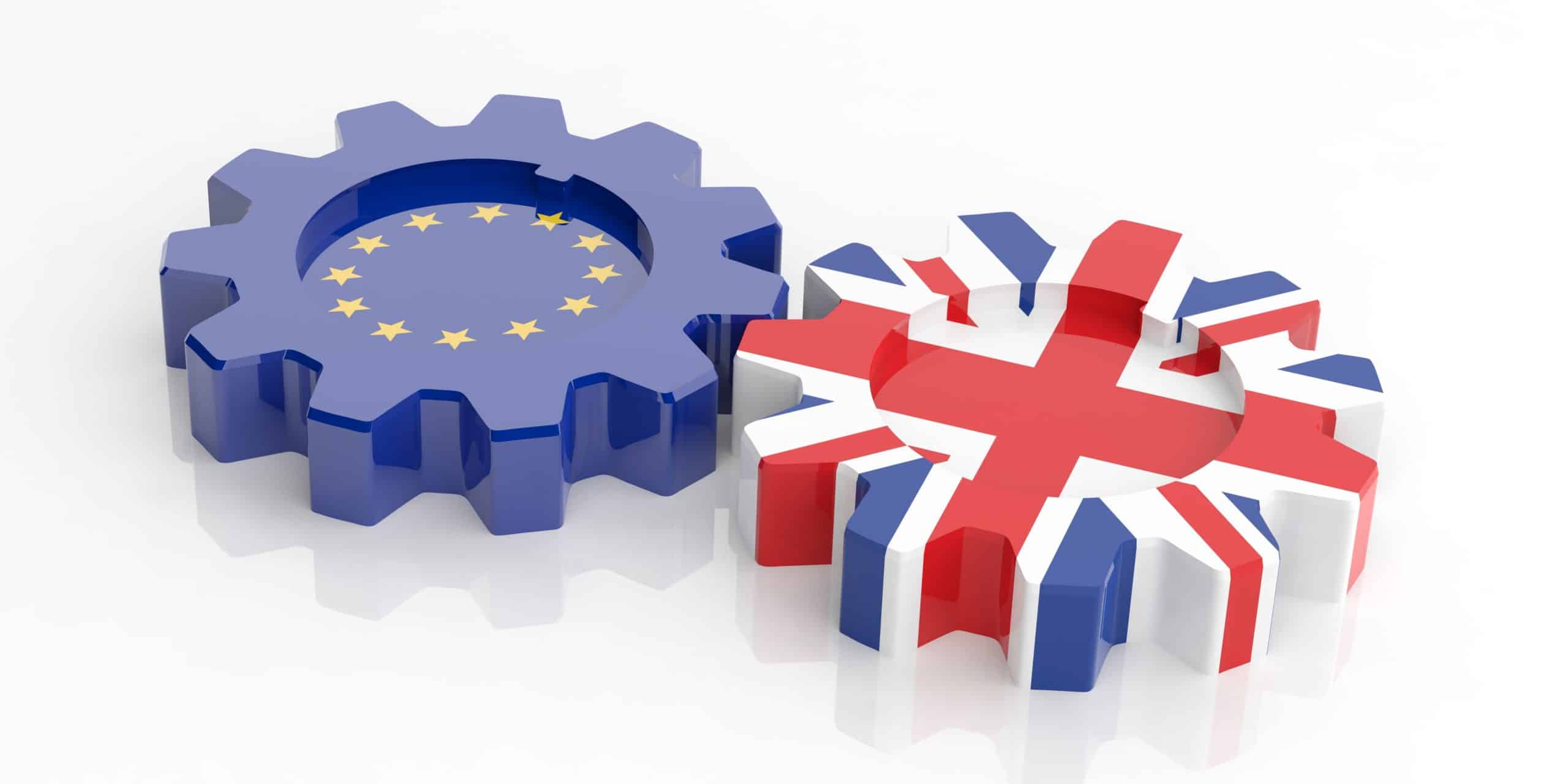 UKCA - Zahnräder greifen ineinander 2 Zahnräder EU-UK